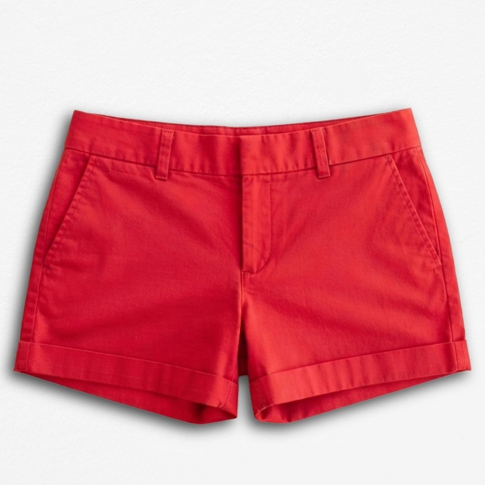 Khakis by GAP Women Red City 3 Inch Chino Shorts Size 6 Cuffed Casual Summer